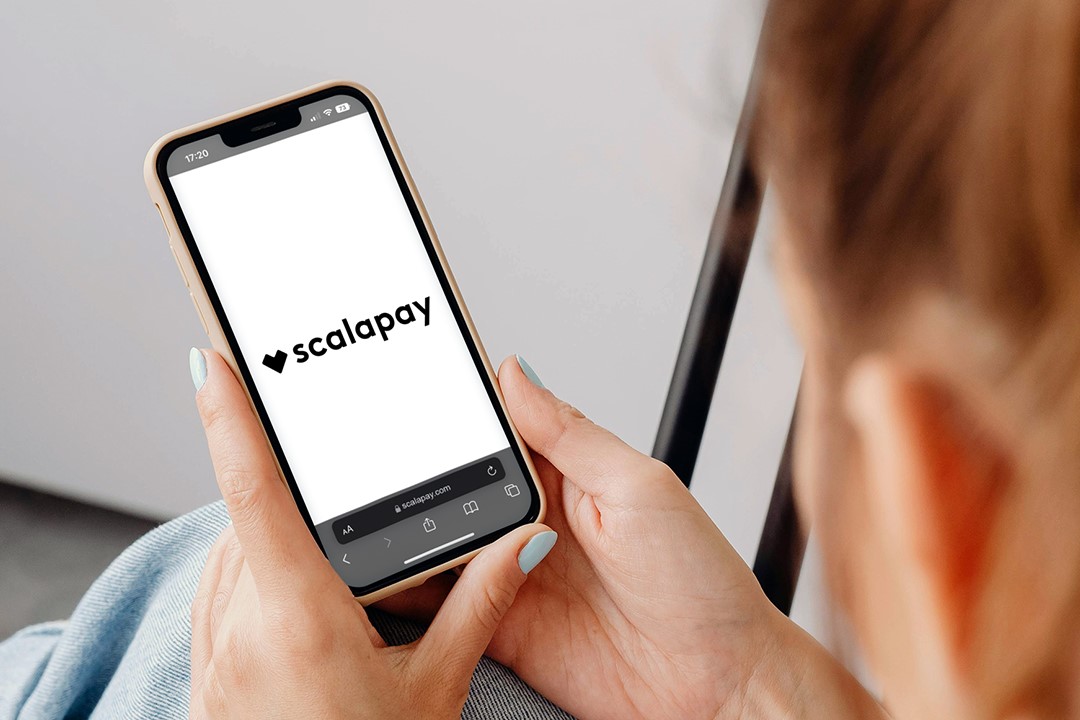 Paga il tuo ricondizionato a rate senza interessi con Scalapay.